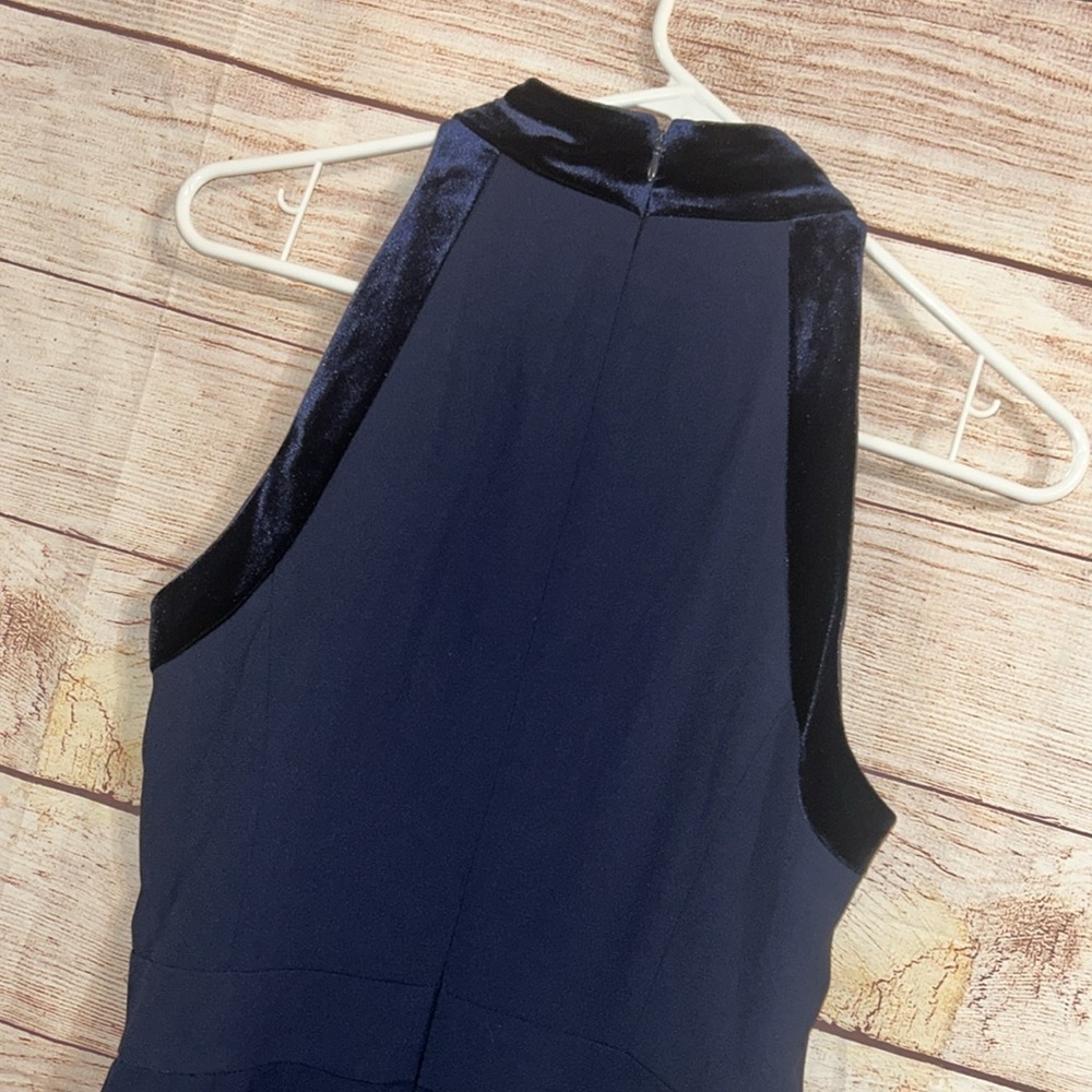 NWOT 1901 Navy Jumpsuit Velvet Trim Bow Mock Neckline Size 10 - Picture 5 of 5